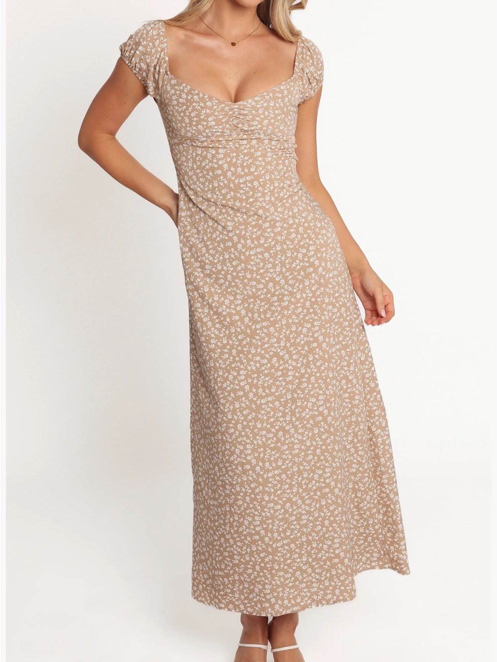 Petal & Pup Leire Floral Maxi Dress Size Medium